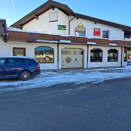 Gesa'S & Tom'S Stadtappartement Saalfelden Exterior photo